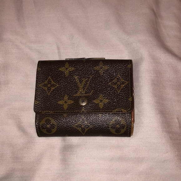 Louis Vuitton Handbags - Louis Vuitton Compact Kisslock Wallet
